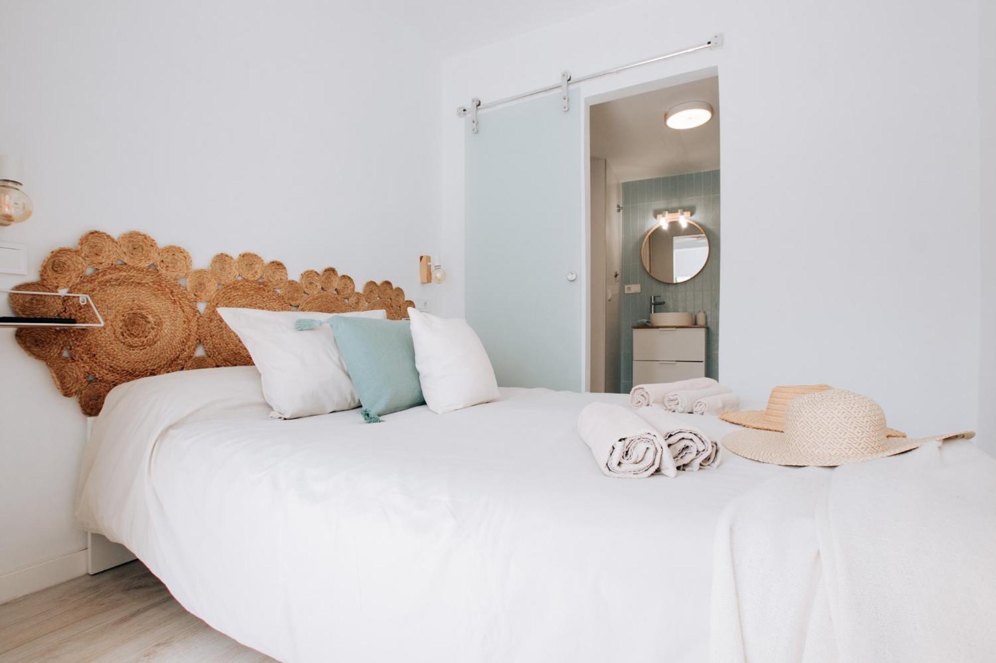 Apartamento A ESTRENAR: Piso de Diseño al lado del mar, Marbella Exterior foto